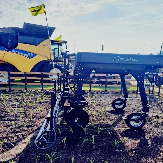 Equipos agrícolas autónomos observados en Estados Unidos para aplicación de líquidos y uso de agua o efluentes en riego